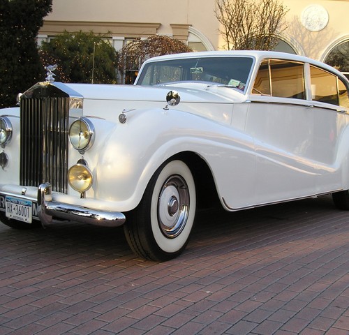 White Vintage Rolls Royce 1